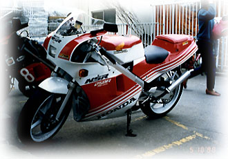 ���Ђ閂����NSR250